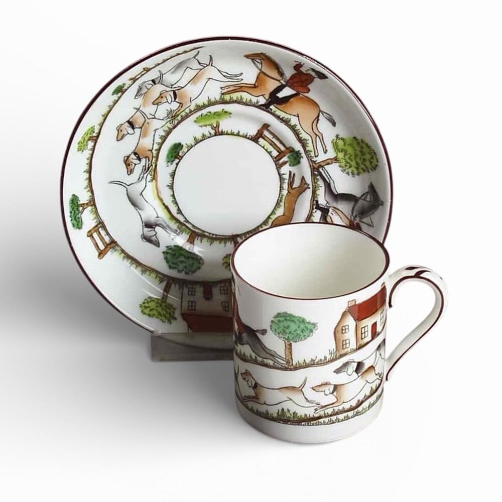 Vintage Crown Staffordshire Bone China Hunting Scene Cup & Saucer (ENGLAND) 1930